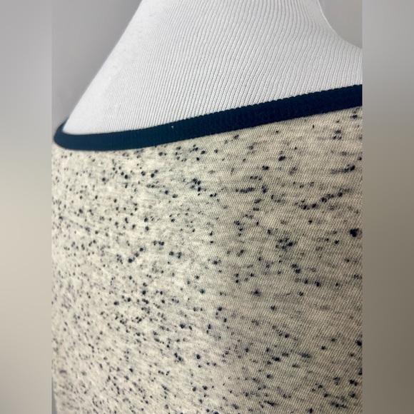 LuLaRoe Classic T Shirt NWT Black and White Short Sleeve - Picture 6 of 7